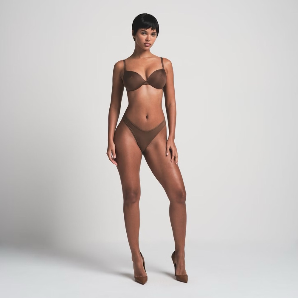 SKIMS Ultimate NIPPLE PUSH-UP BRA 34C - Picture 11 of 11